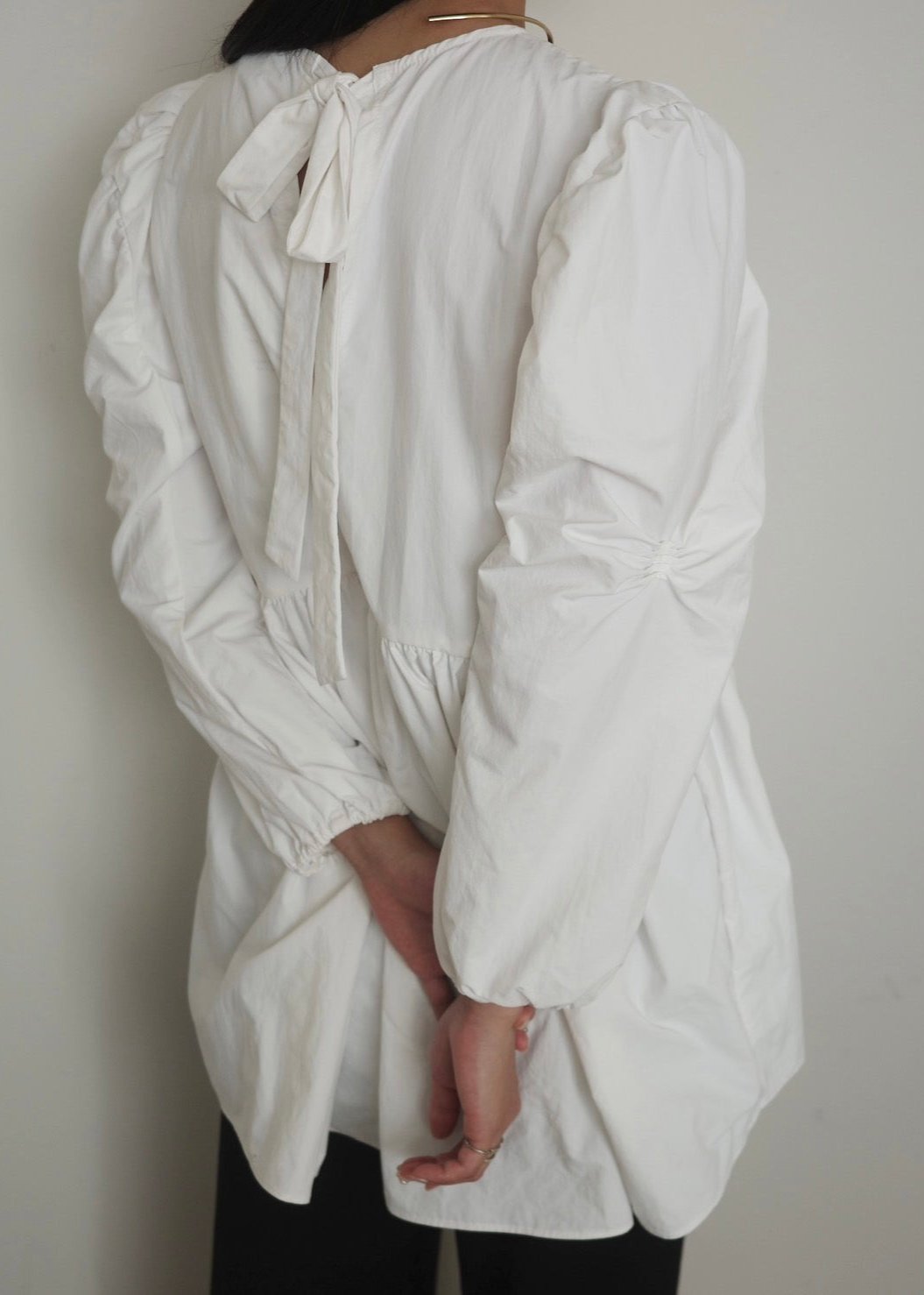 back ribbon mini dress