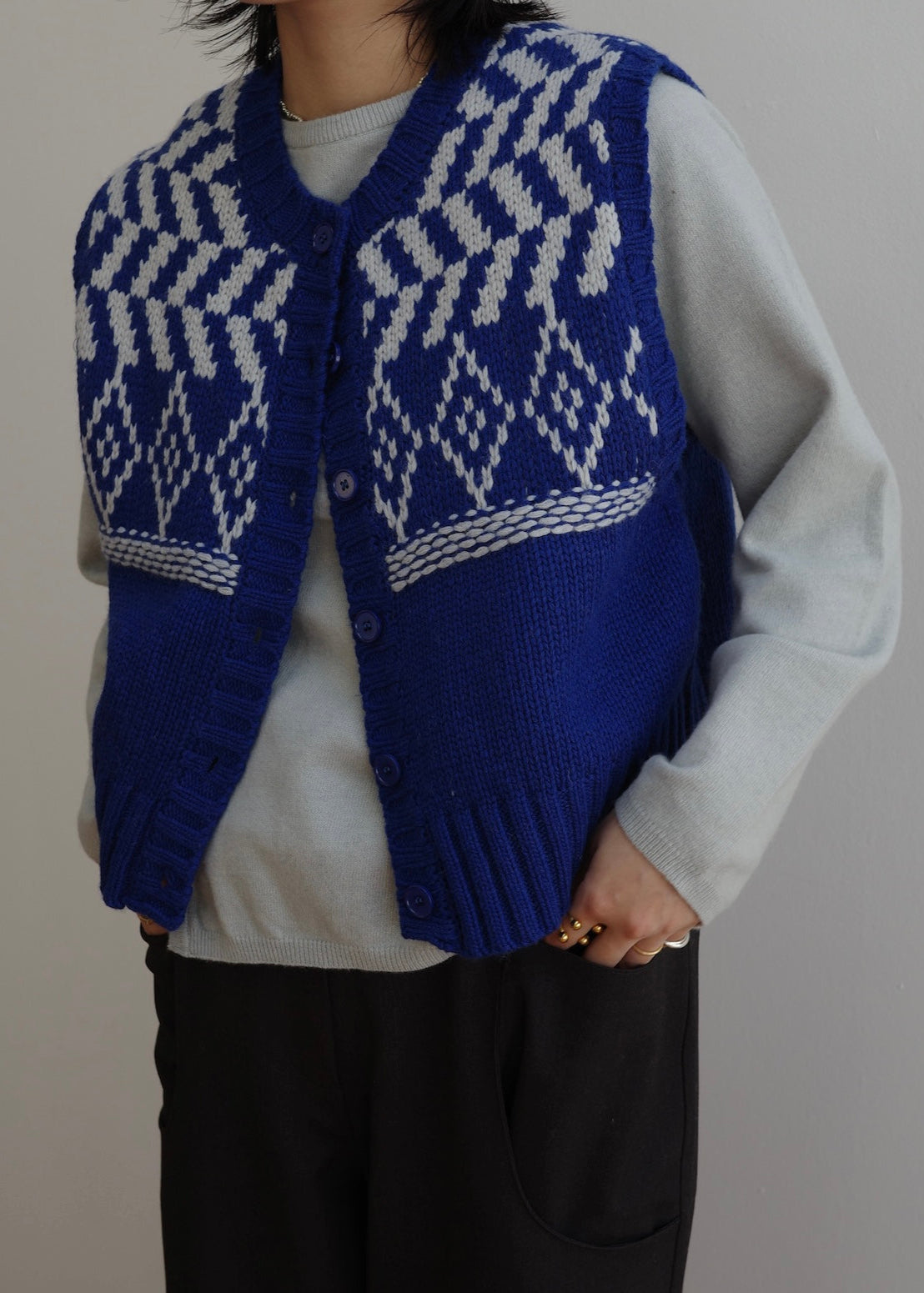 design short knit vest