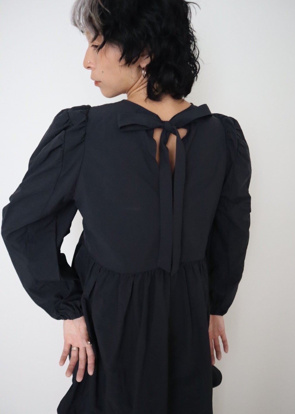 back ribbon mini dress