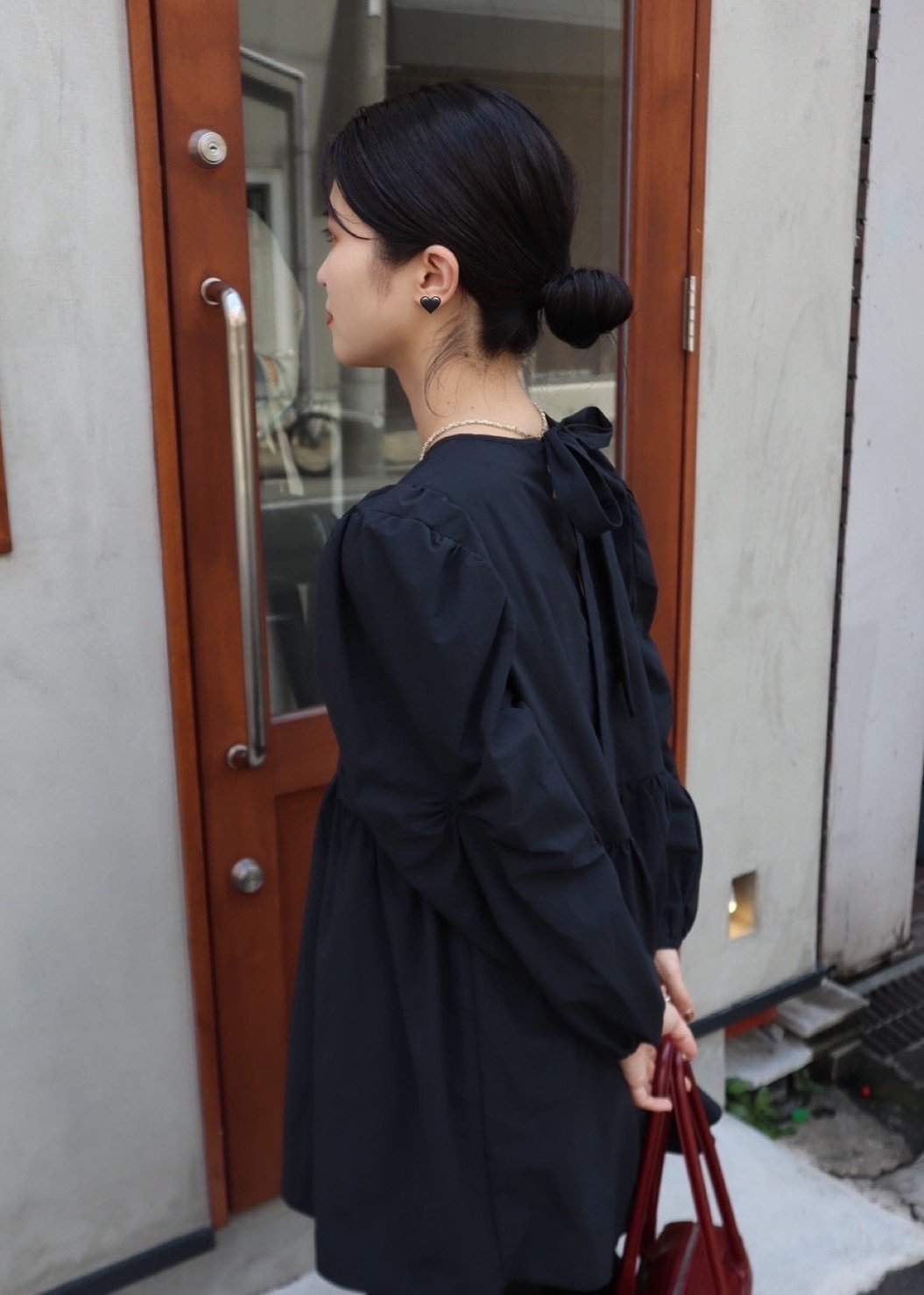 back ribbon mini dress