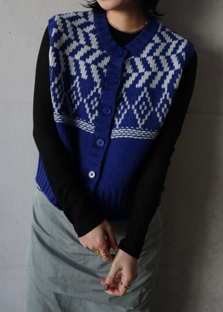 design short knit vest