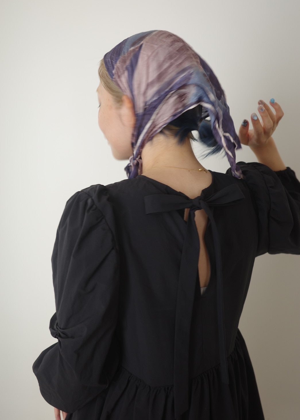 back ribbon mini dress