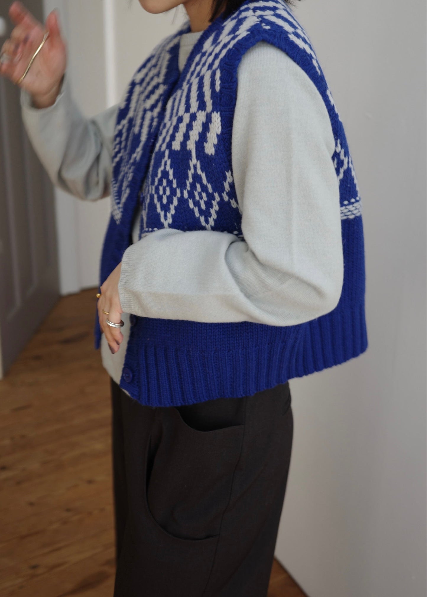 design short knit vest