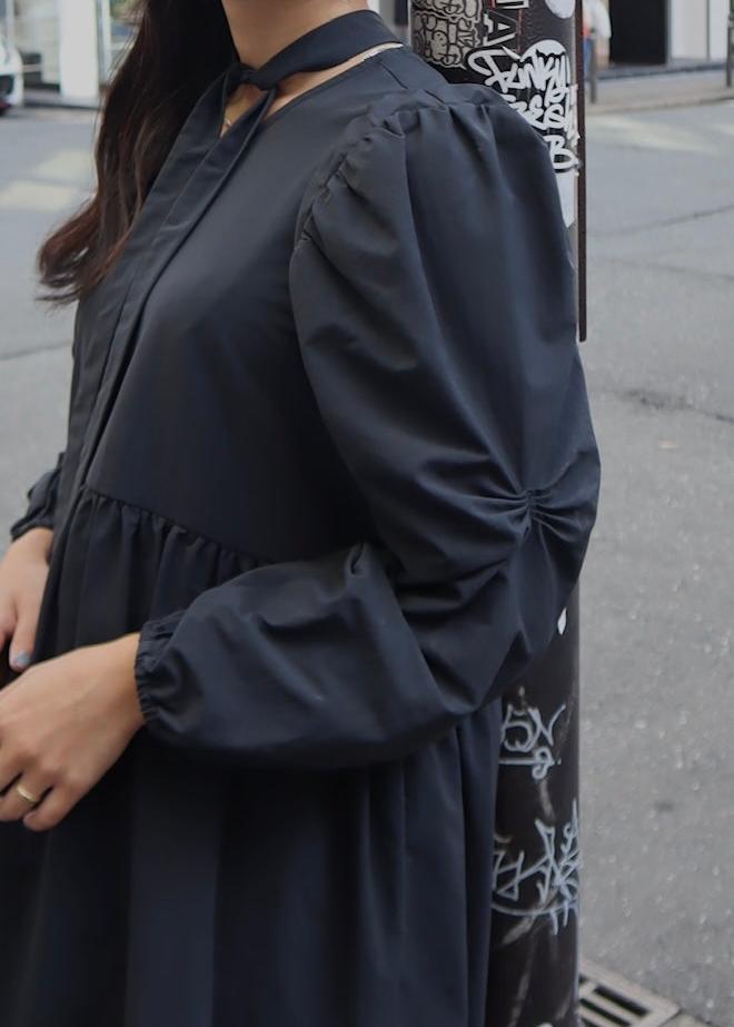 back ribbon mini dress