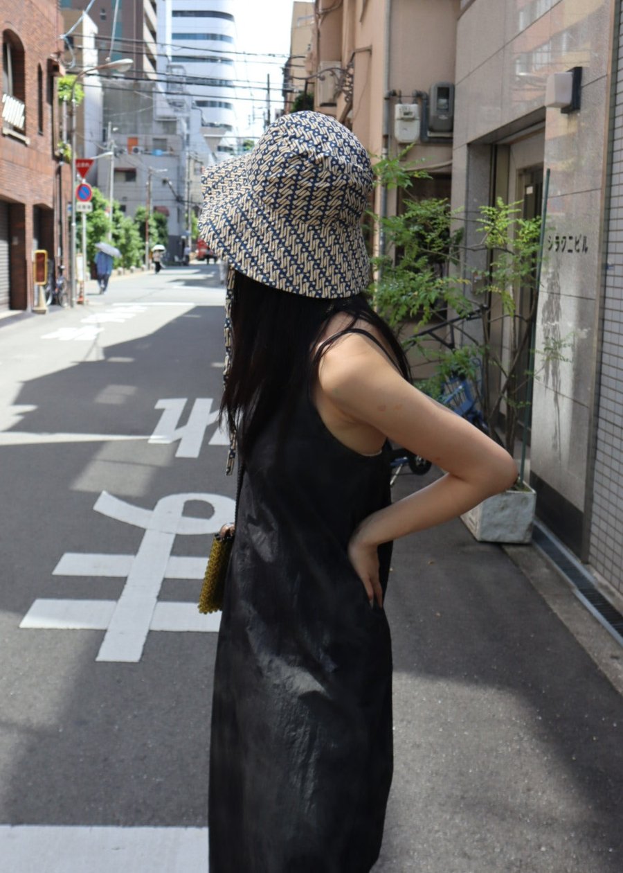 marble color camisole onepiece